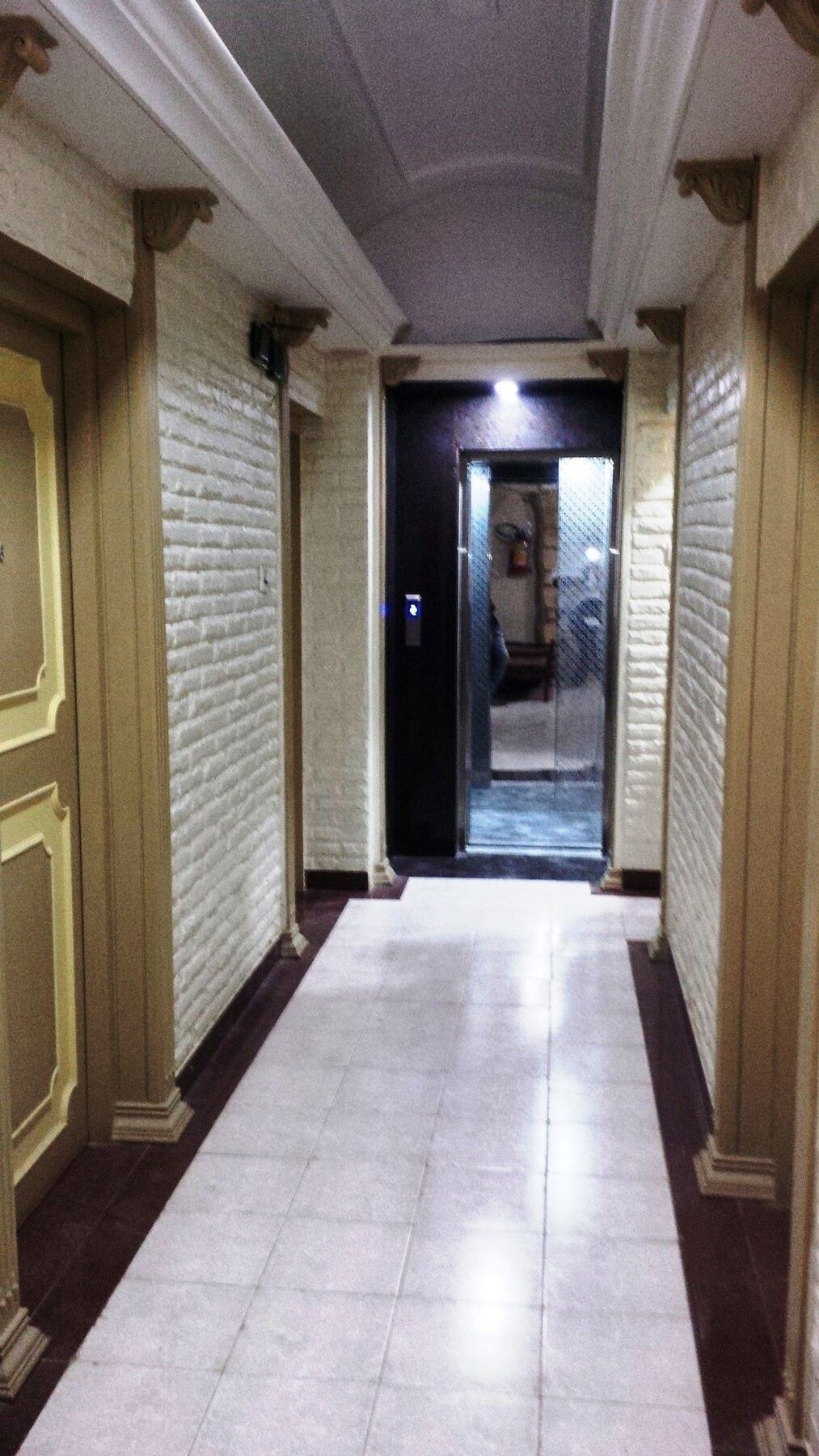 Hotel Blue Bird Colaba Mandve Exterior foto