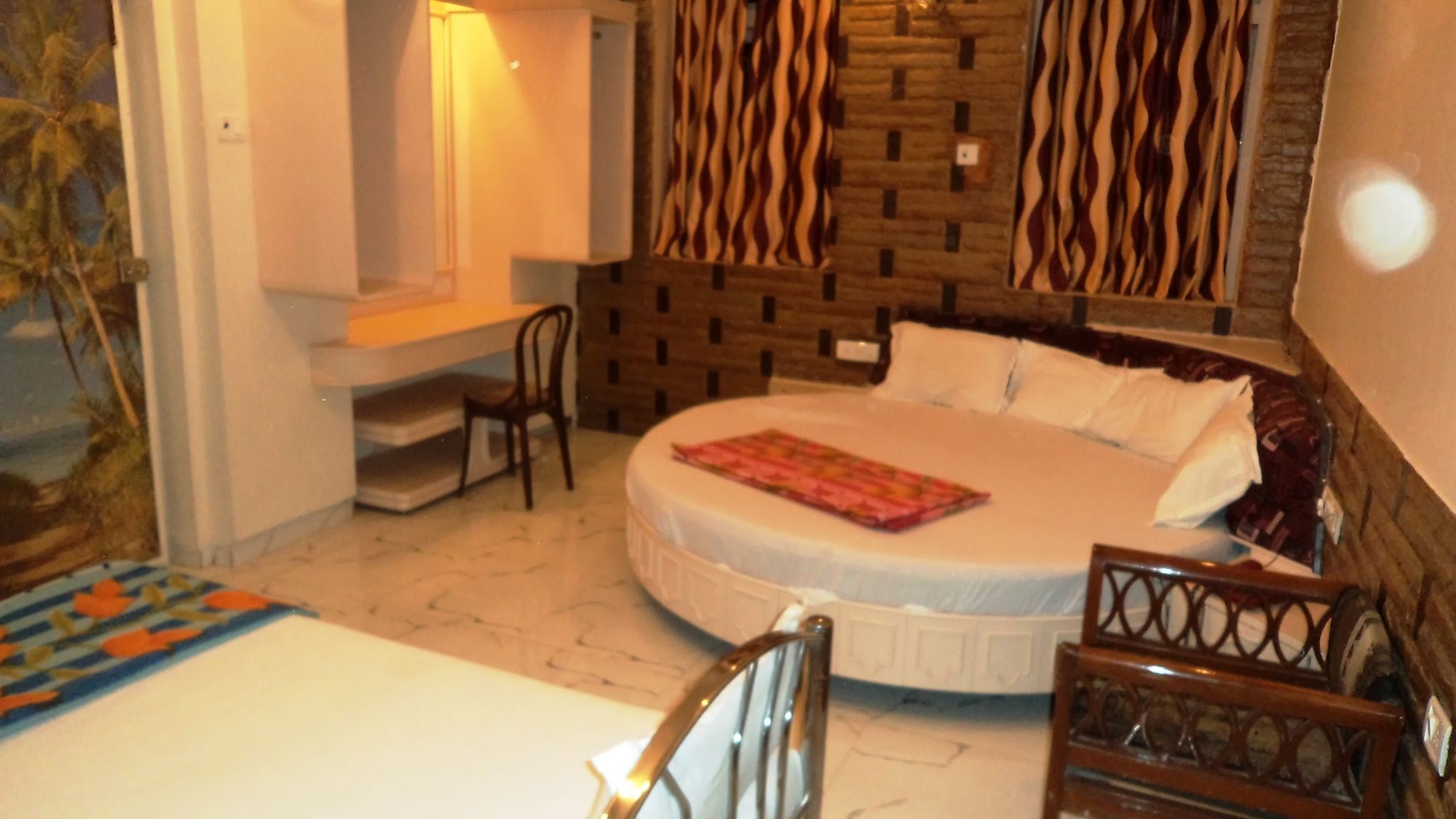 Hotel Blue Bird Colaba Mandve Exterior foto